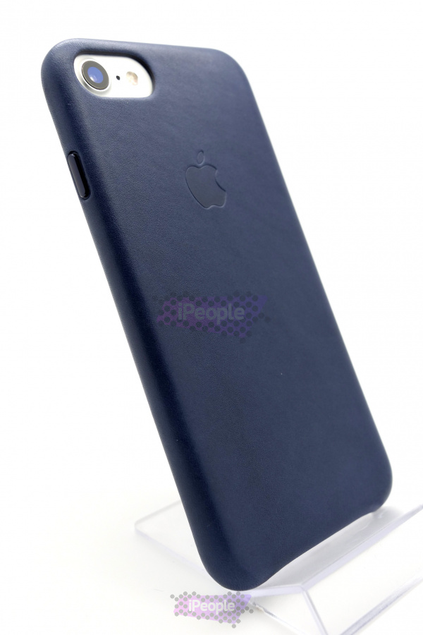 Фото Оригинальный чехол Apple iPhone 8 / 7 Leather Case (MMY32), Midnight Blue, Тёмно-синий