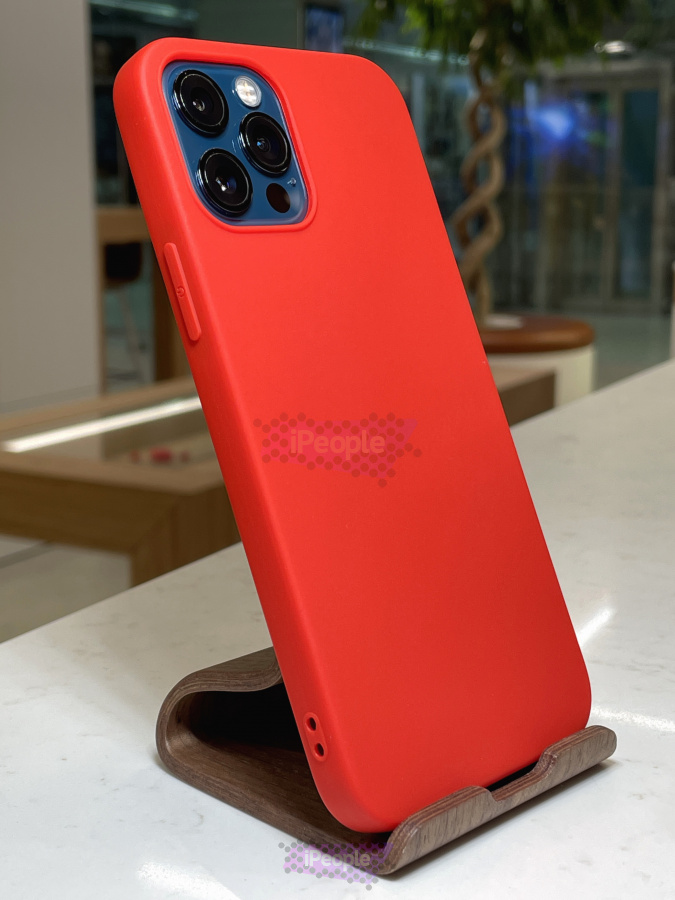 Фото Силиконовый чехол для iPhone 12/12 Pro, Красный